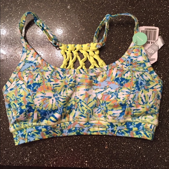 Forever 21 Other - new w tags women’s sports bra w criss cross back